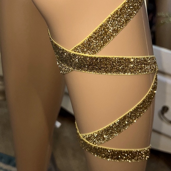 NWT Gold Glitter Leg Wraps - Picture 2 of 5